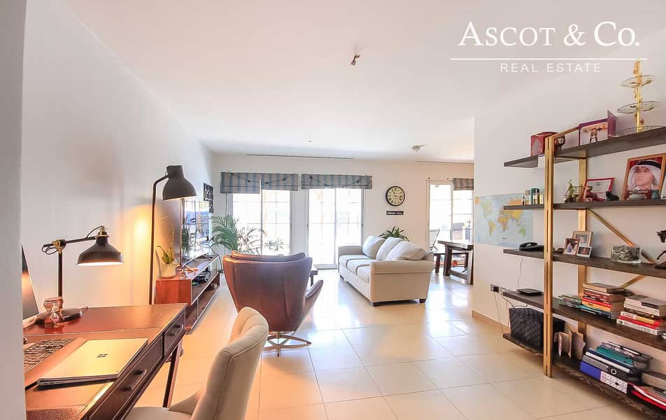 Rare | 2 Bedroom +M TH |Next to Sunmarke Rare | 2 Bedroom +M TH |Next to Sunmarke