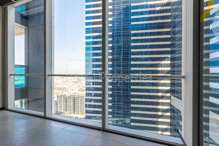 25 Fitted and Partitioned / High Floor / SZR View