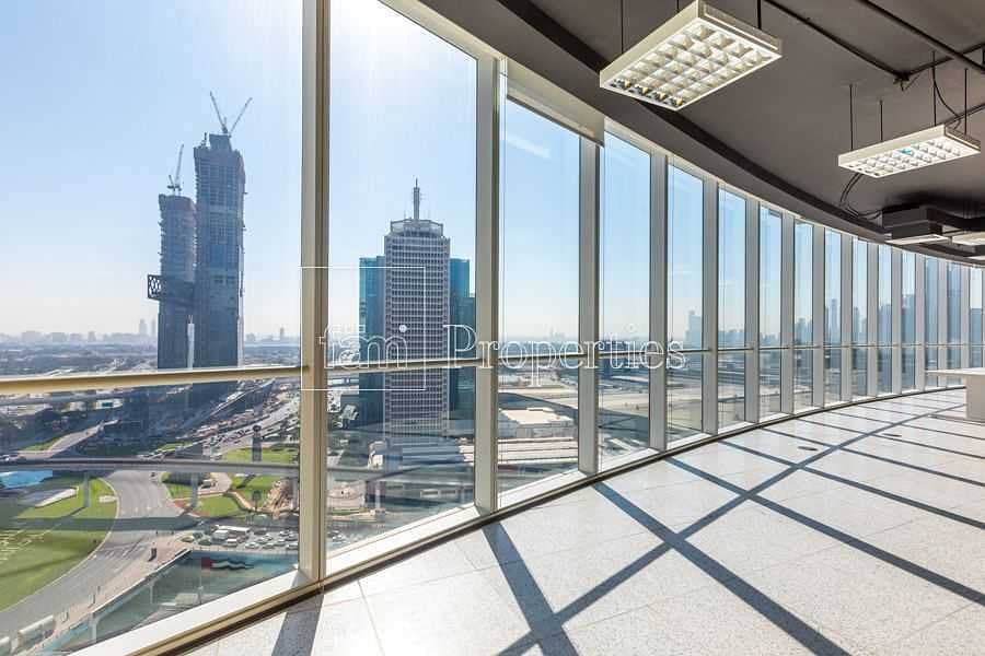 30 Fitted and Partitioned / High Floor / SZR View