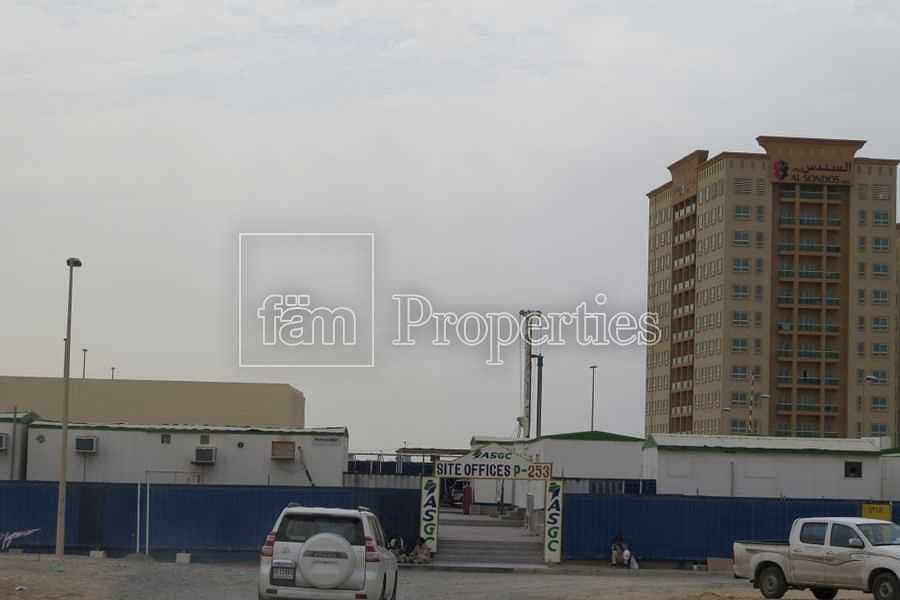 4 G+11 Residential Plot / Small plot / Road View