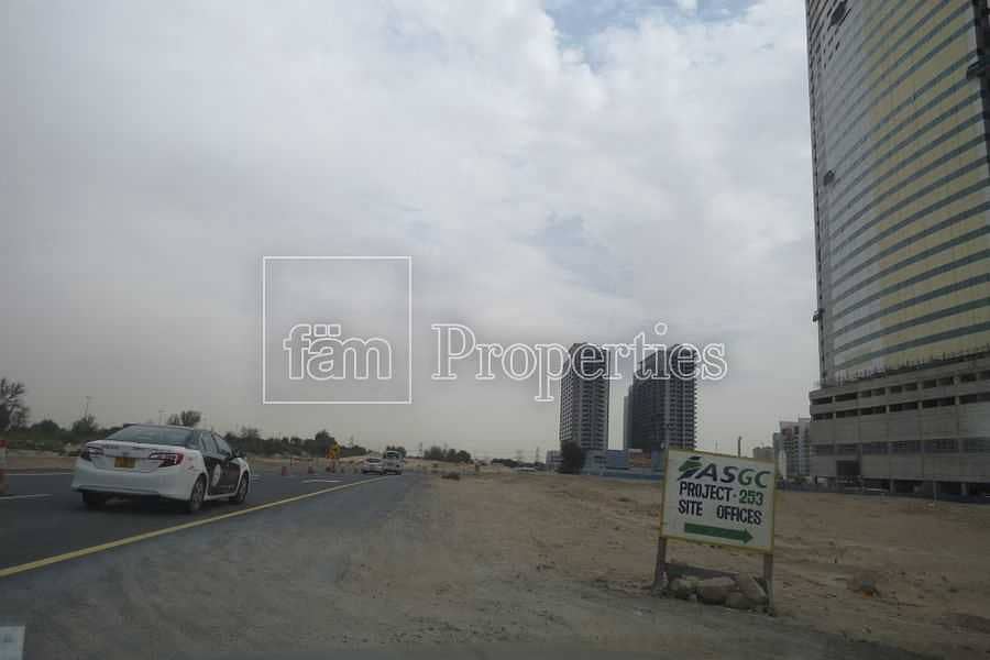 5 G+11 Residential Plot / Small plot / Road View
