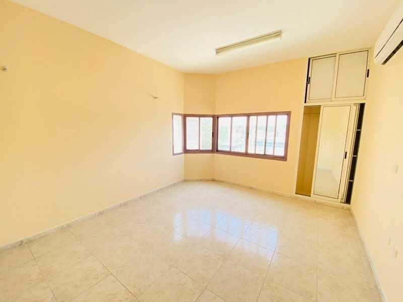 9 Epic Neat & Clean 3 BHK Apt With Balcony & Shaded Parking