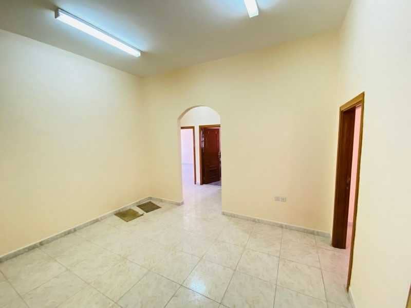 12 Epic Neat & Clean 3 BHK Apt With Balcony & Shaded Parking