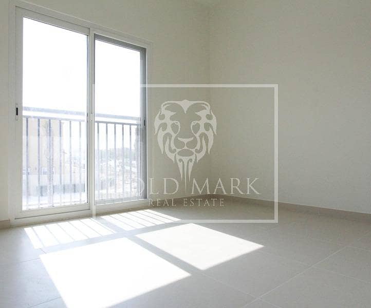 7 End Unit |04 bedroom |Close to Park  and Pool