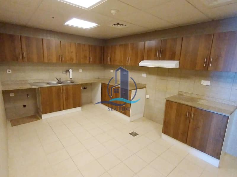 5 Great Deal 3 BR Apartment | Maids Room