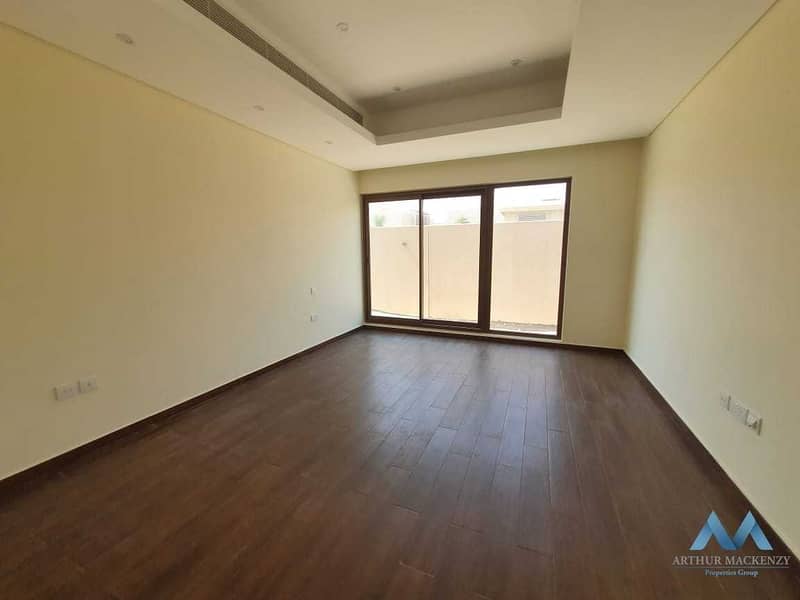 4 SPACIOUS 4 BEDROOM VILLA FOR SALE SINGLE ROW IN GATED COMMUNITY NAD AL SHEBA MEYDAN