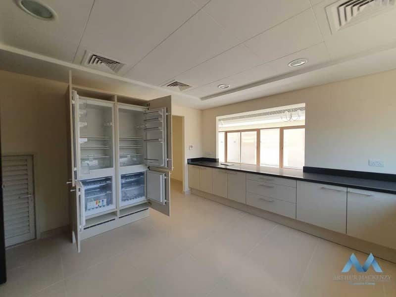 6 SPACIOUS 4 BEDROOM VILLA FOR SALE SINGLE ROW IN GATED COMMUNITY NAD AL SHEBA MEYDAN