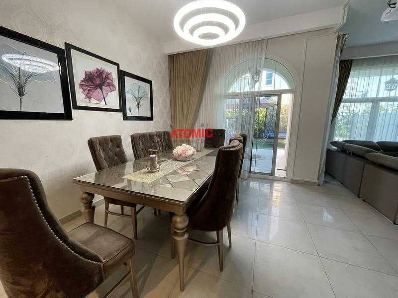 Beautiful 3 Br | Spacious Living Room | Casa Familia