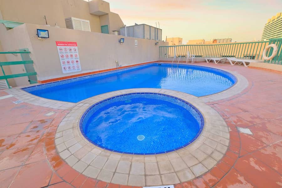 15 Only 2% commission | Shared pool | Close to shops