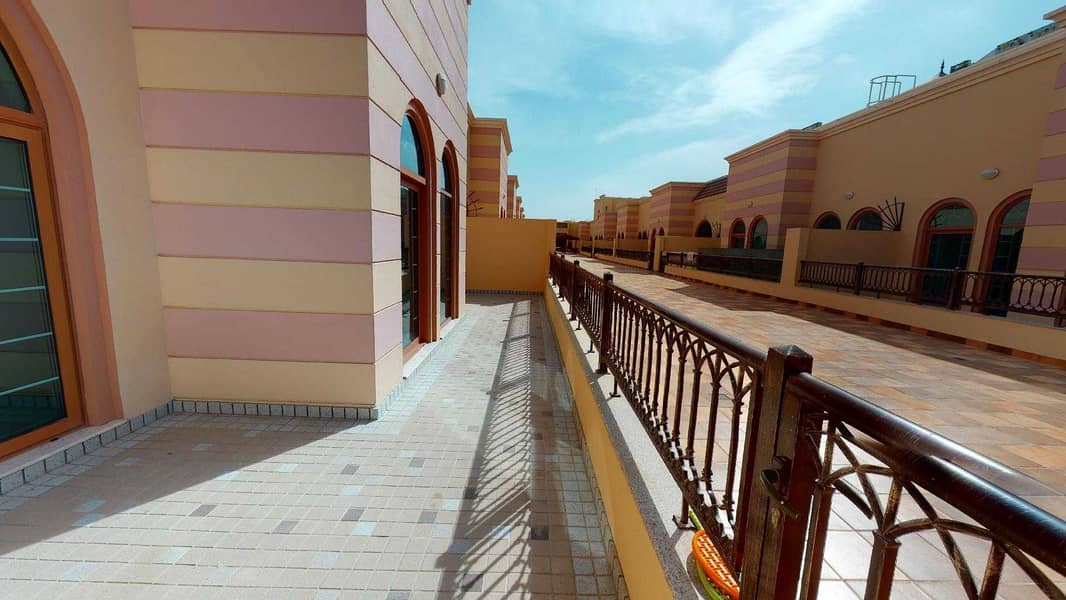 12 000 AED commission only | Rent online