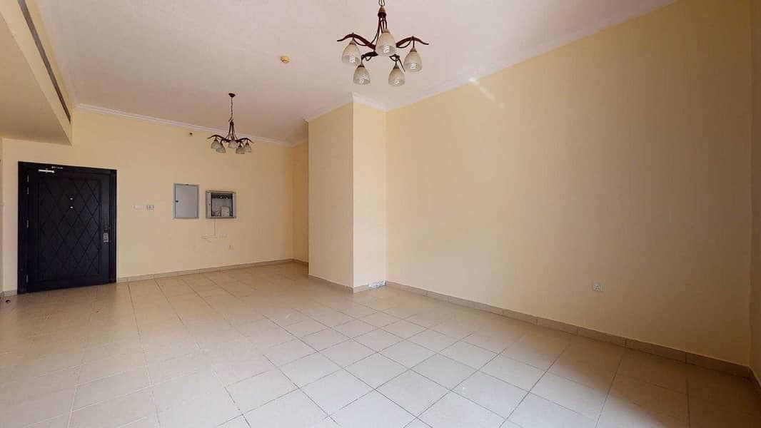 4 Shared game room | Balcony | Close to bus stops