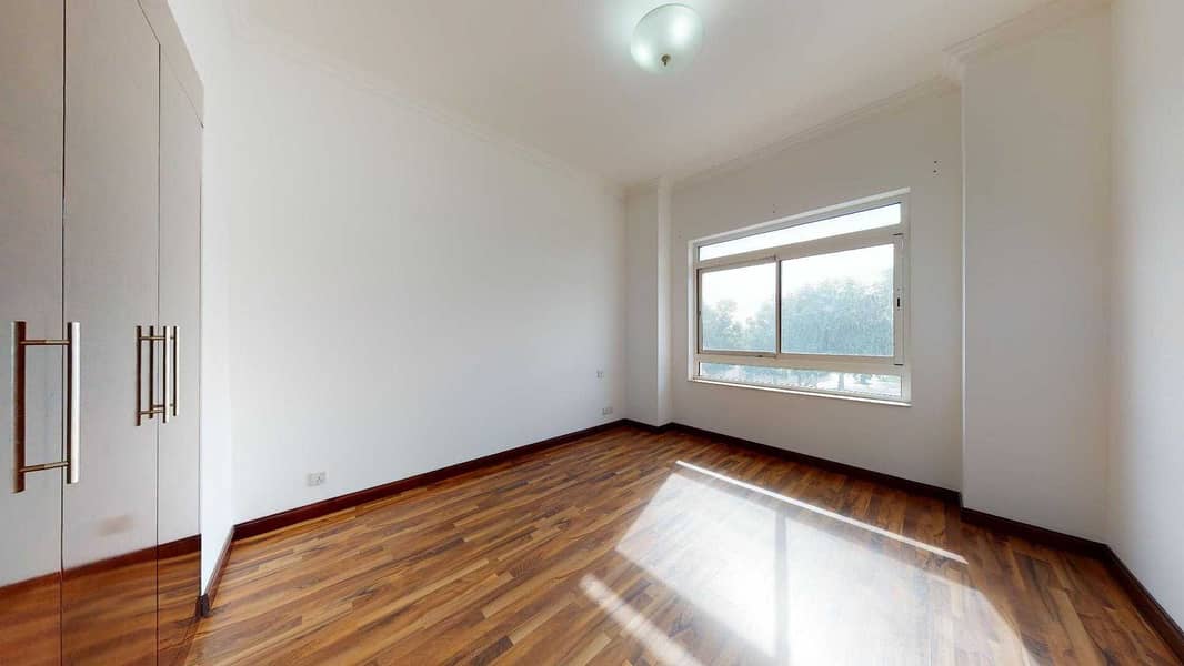 8 Wooden floors | Maid’s room | Move in ready