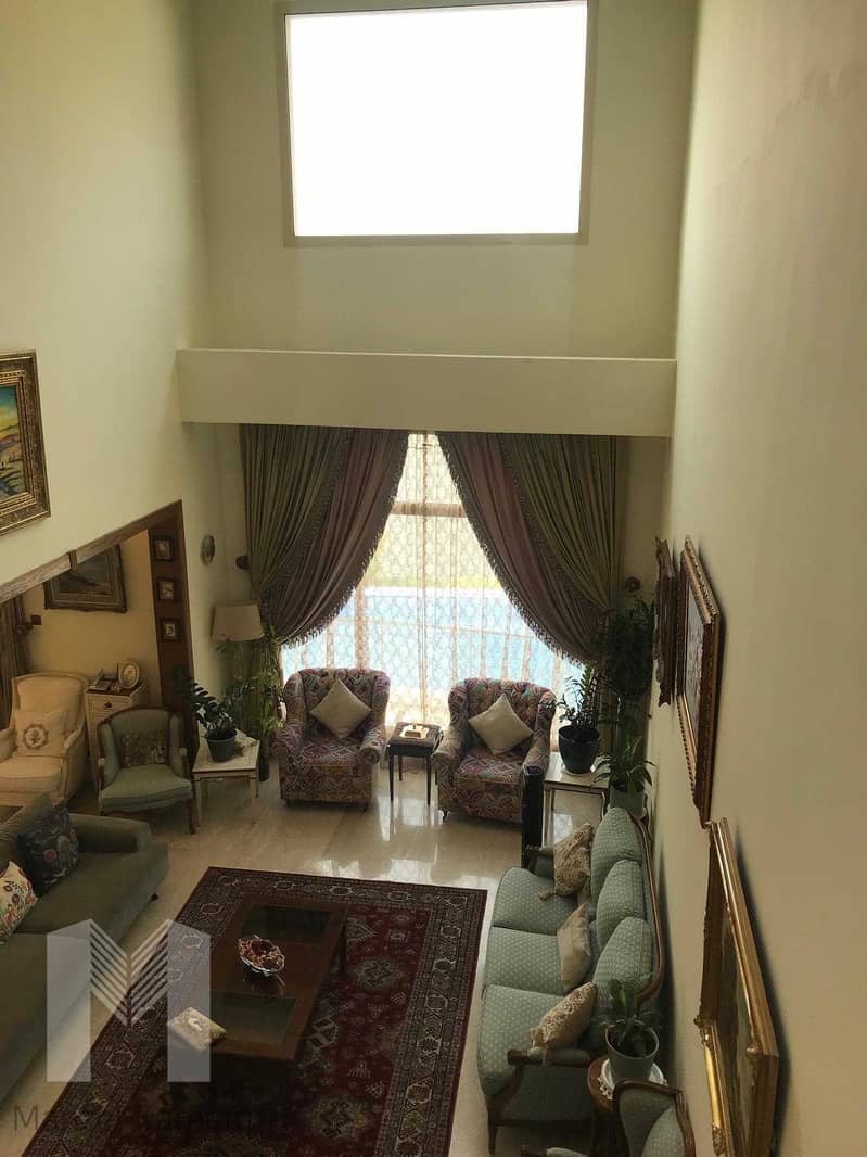 14 Perfectly Upgraded inside-out  4 BR Mediterranean  villa in Jumeirah Island