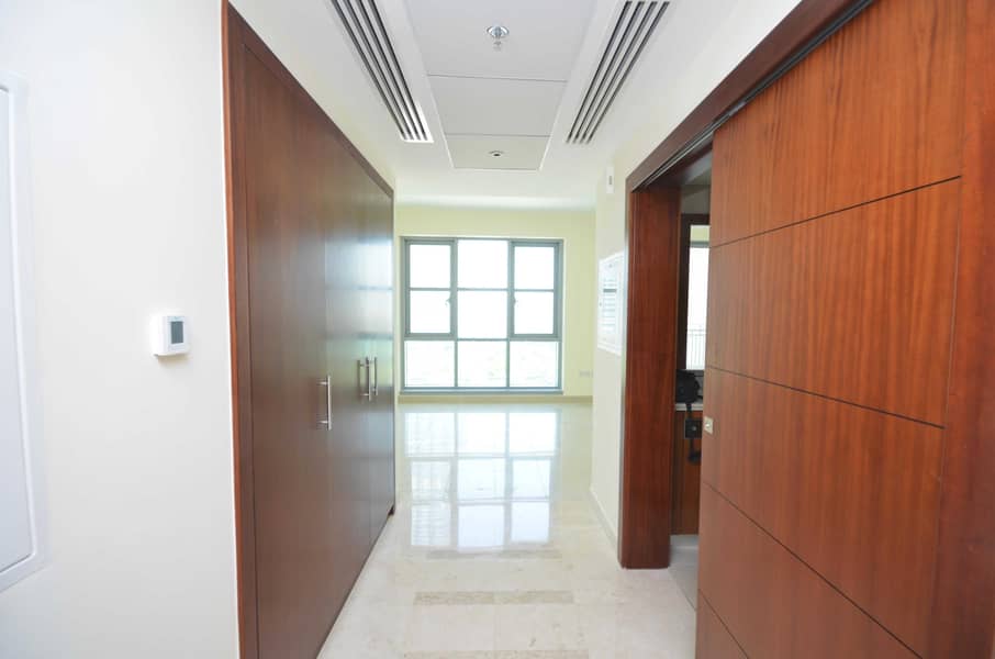 6 2 BR Burj Facing Standpoint Prime Location in Downtown -