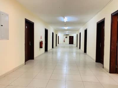 Labour Camp zum zur Miete in Musaffah, Abu Dhabi - CORRIDOR