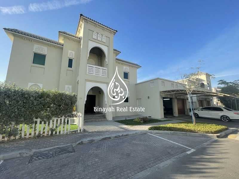 Biggest plot|4Bed Qurtaj villa|Back to Pavilion