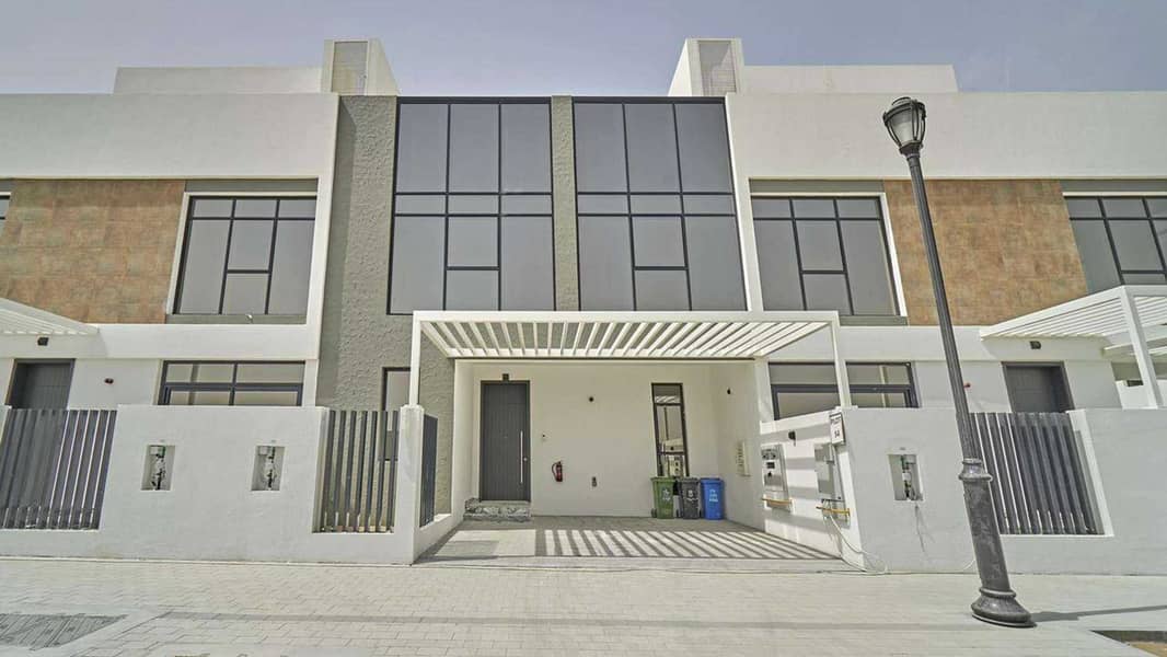 Three-Bedroom Smart Home in Jumeirah Golf Estates
