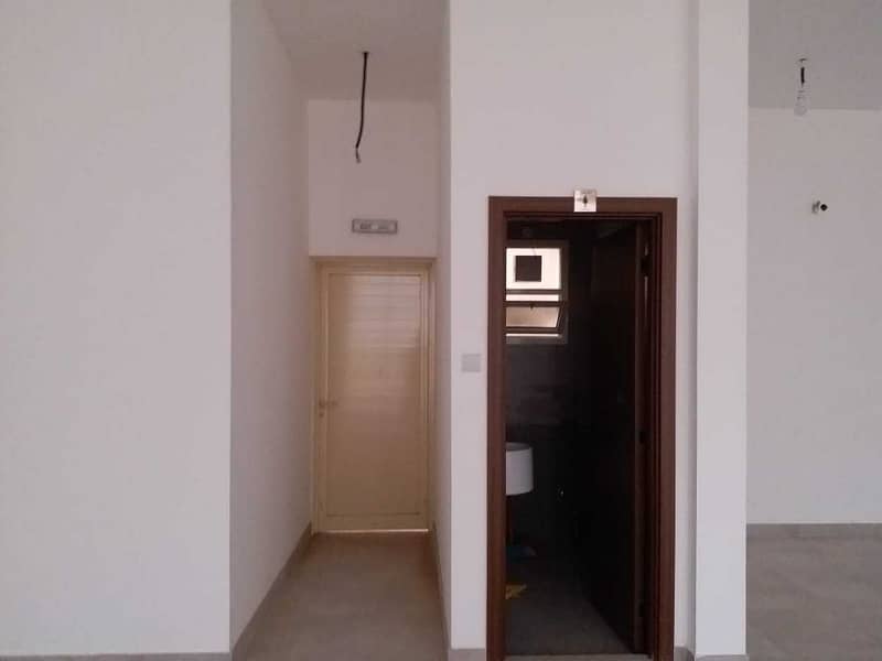 A Commercial showroom For Rent in the Yasmine area Ajman