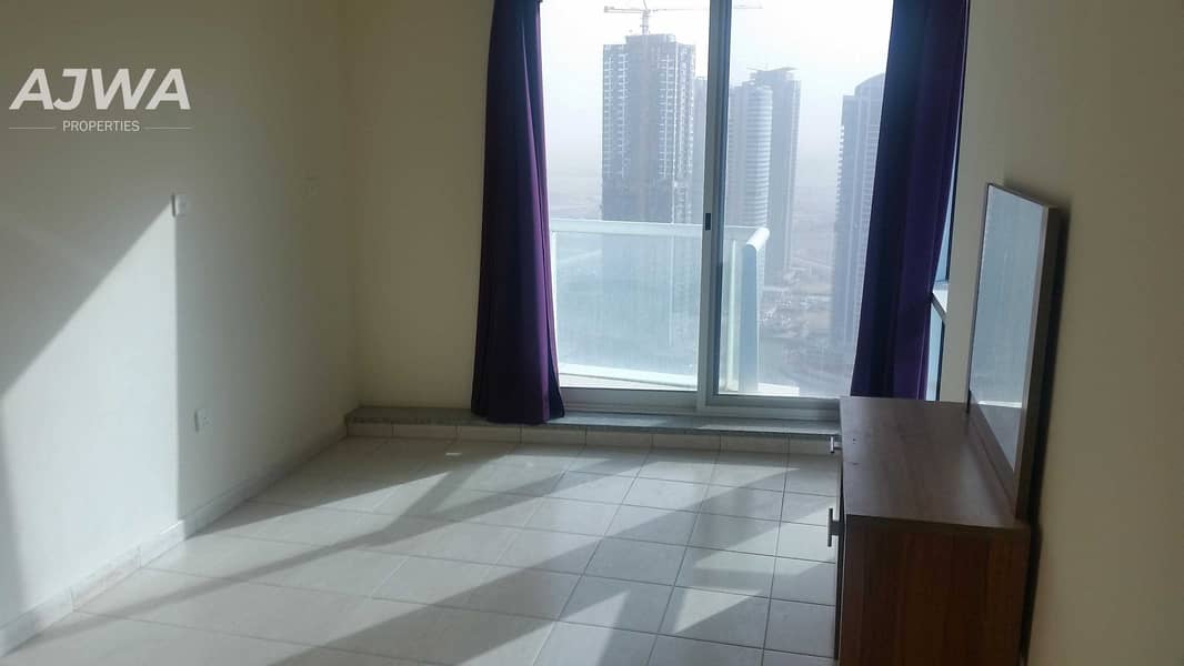 5 1BR with Full Lake View Close to Metro