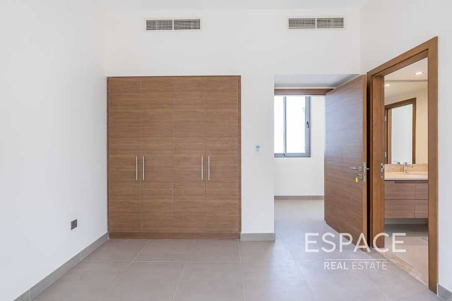 8 EXCLUSIVE Type E1 3 Bedrooms Motivated seller