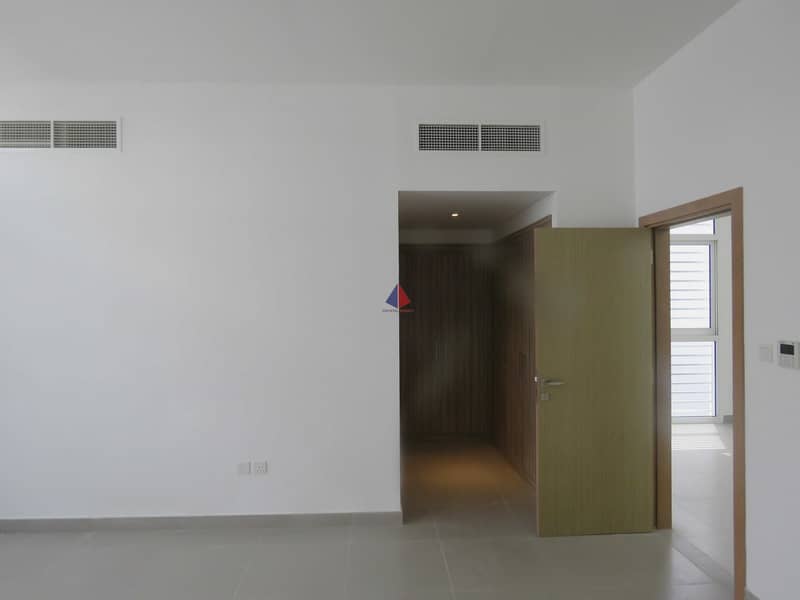 14 Brand New 3BR | Semi-detached | Near to Pool and Park |