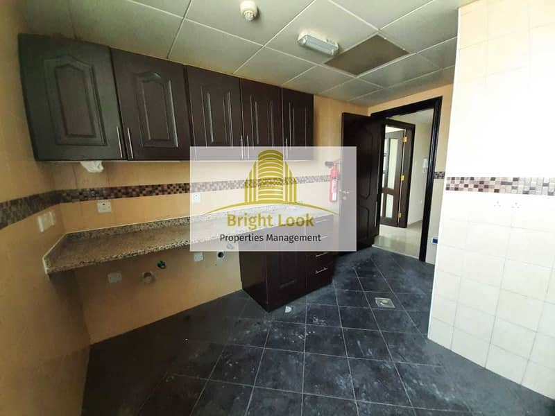 5 Cozy 2 BHK Parking| 55