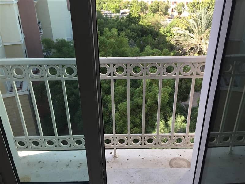 6 LARGEST U TYPE 1BED WITH BALCONY | IN 4TH STREET | RARE UNIT
