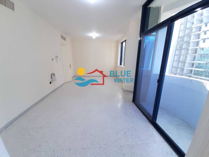 2 No Commission! 3 BR With Balcony on Khalifa Street.