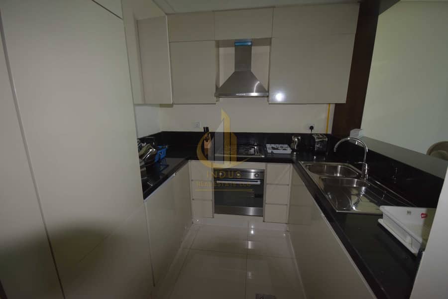 5 Fully Furnished Spacious 2 BHK | Vacant | Mid Floor