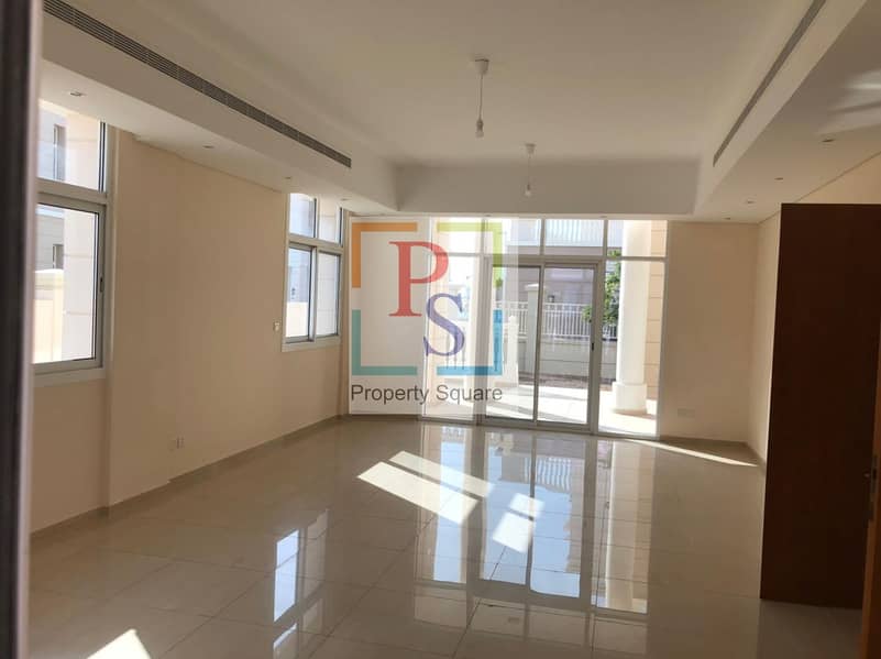 4 Amazing 5 Bed villa  with Luxurious Finishing.