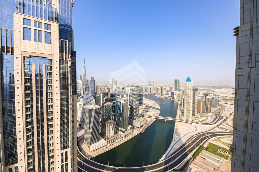 Amazing Canal View Apartment at Al Habtoor City