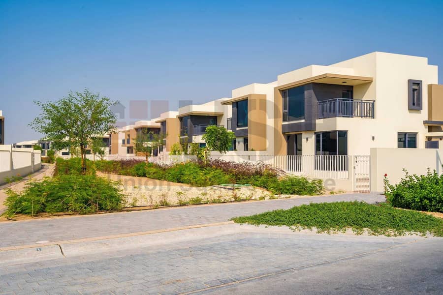 2 brand New 5Bedroom with Maidroom at Maple Dubai Hills