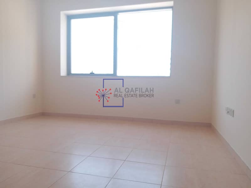 5 13th Month Contract | Closed Kitchen | Balcony | Bright and Airy