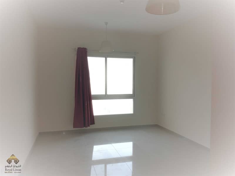 4 One Bed room Room available for Sale  in Green Park Building