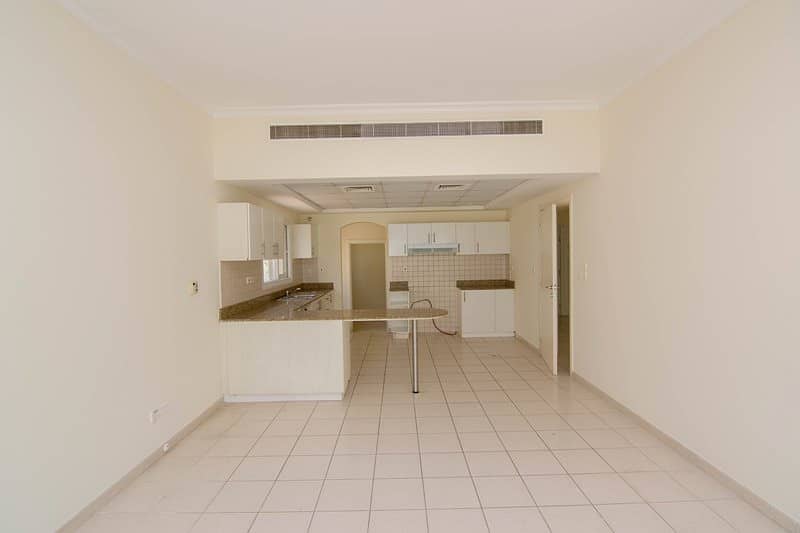 6 Perfect Condition! 5 Bed!Landscaped!Meadows4