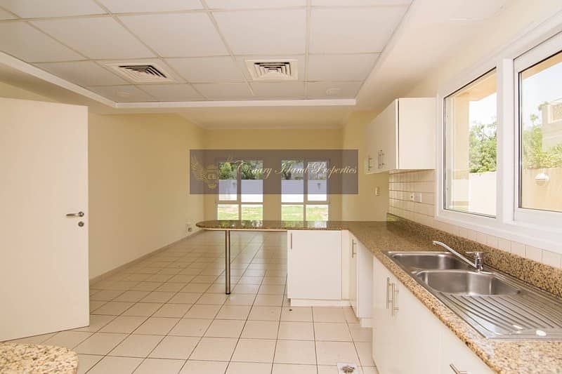 7 Perfect Condition! 5 Bed!Landscaped!Meadows4