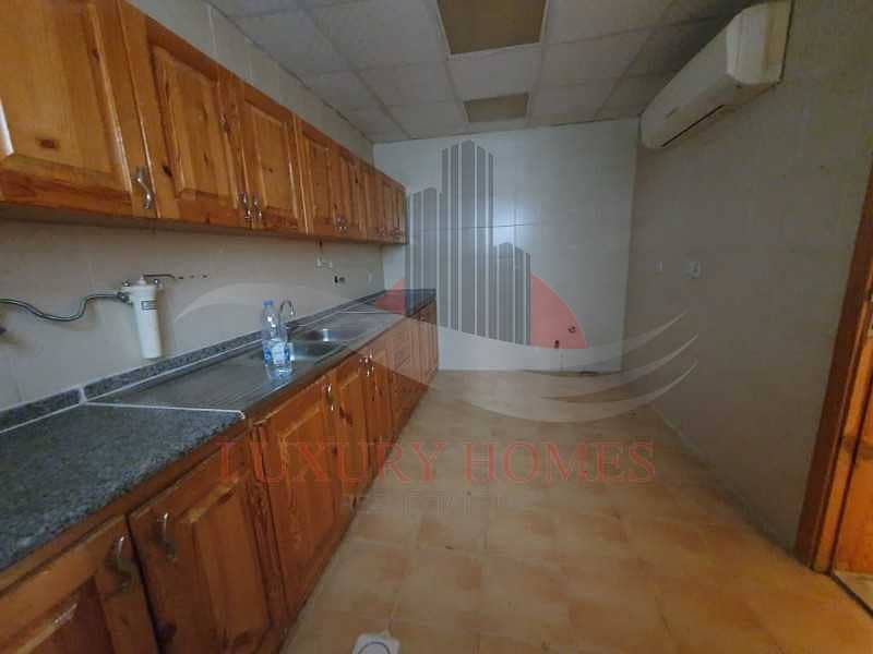 9 Spacious apt. w/ Wardrobe & Balcony Near to School