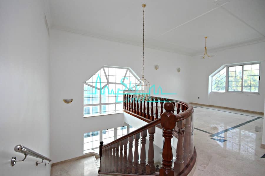 8 Very Beautiful 5 Bed|Maids+Drivers|Private Garden
