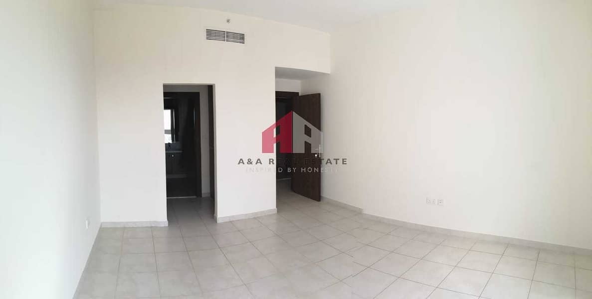 16 Prime Location / Near Metro / Sea View / Mid Floor