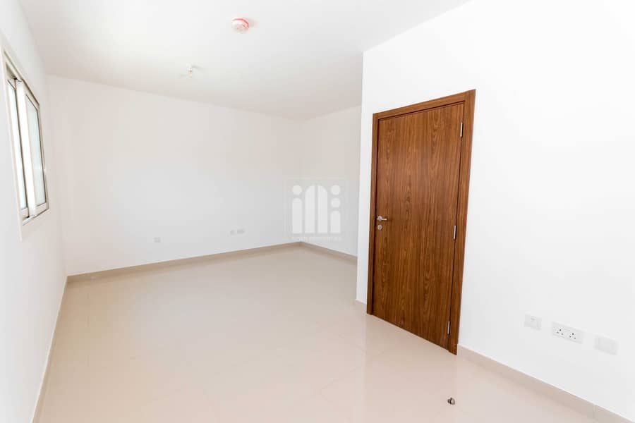 5 Great Living 2BR Villa W/ Maid's Room in Al Reef