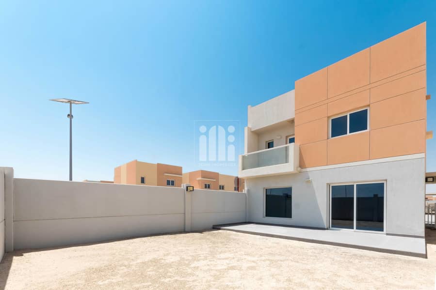 10 Great Living 2BR Villa W/ Maid's Room in Al Reef