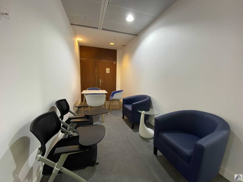 5 Serviced Furnish Best Office Suitable for 2 Staff / Linked with Metro/ with Meeting and Conference  room