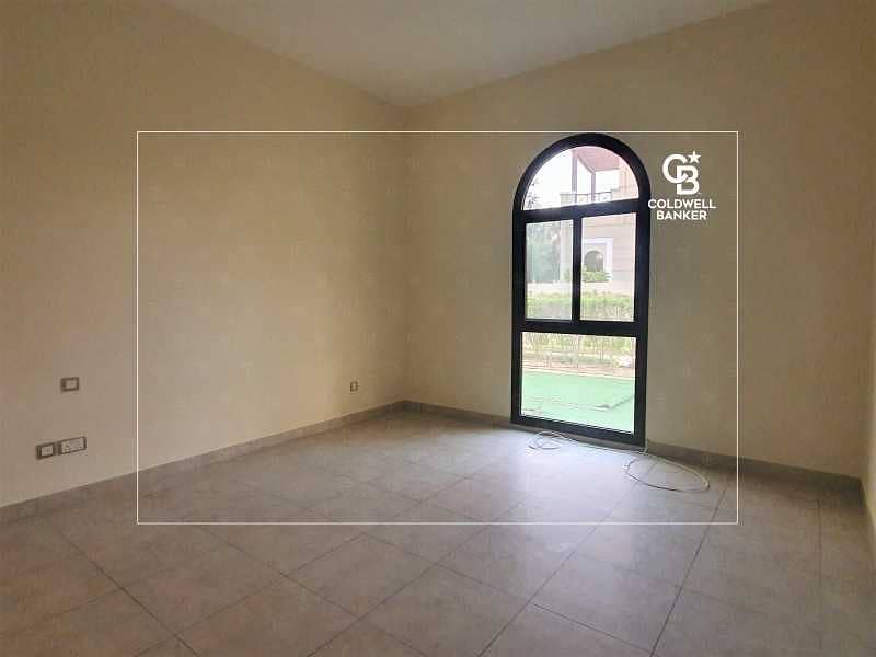 12 Corner 4Bedroom Close to Town Center Al Salam Rented