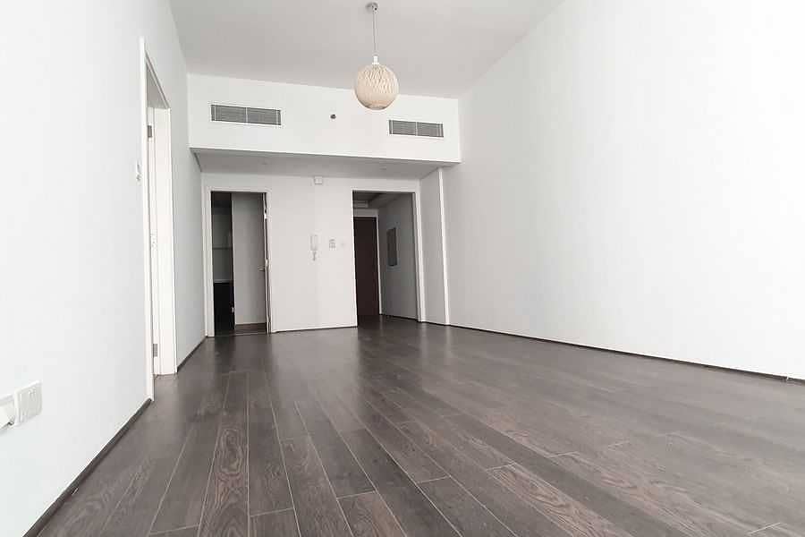 3 Large 1BR| Closed Kitchen| 921 SQ. FT