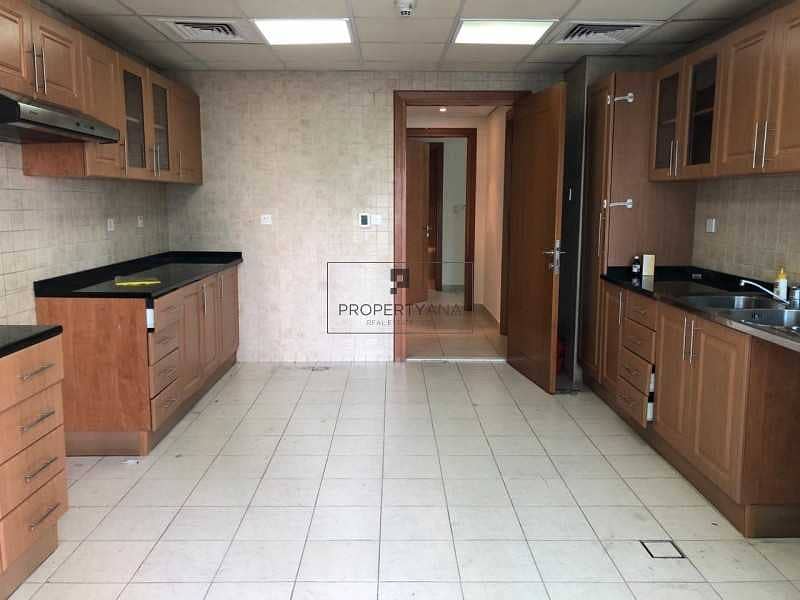 8 2 BR+M | FULL SZR AND MARINA VIEW | FAMILY BUILDING