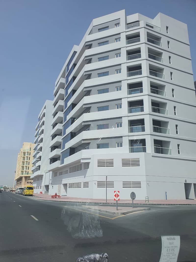 brand new building for rent in satwa