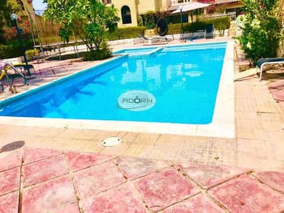 Nice 4 bedroom compound villa with private garden/shared pool