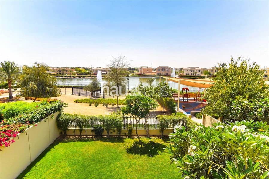 3 Lake and Park backing | Immaculate Condition |