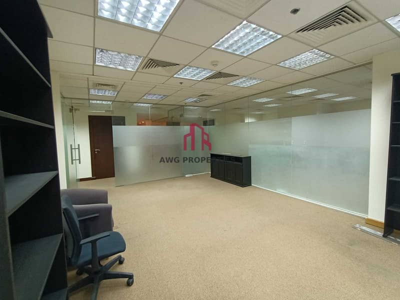20 Fitted Office w/ Partitions n Furniture | Near Metro