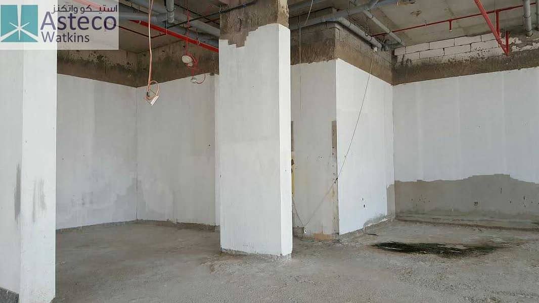 2 AED 145 psf I Chiller included | Street 1